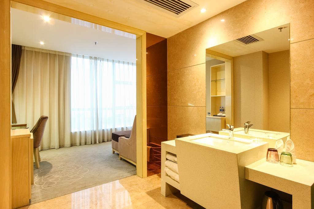 Paco Hotel Guangzhou East Railway Station Branch Екстер'єр фото