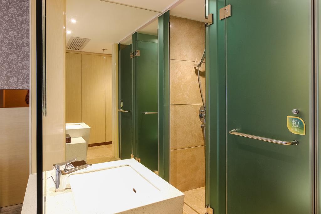 Paco Hotel Guangzhou East Railway Station Branch Екстер'єр фото