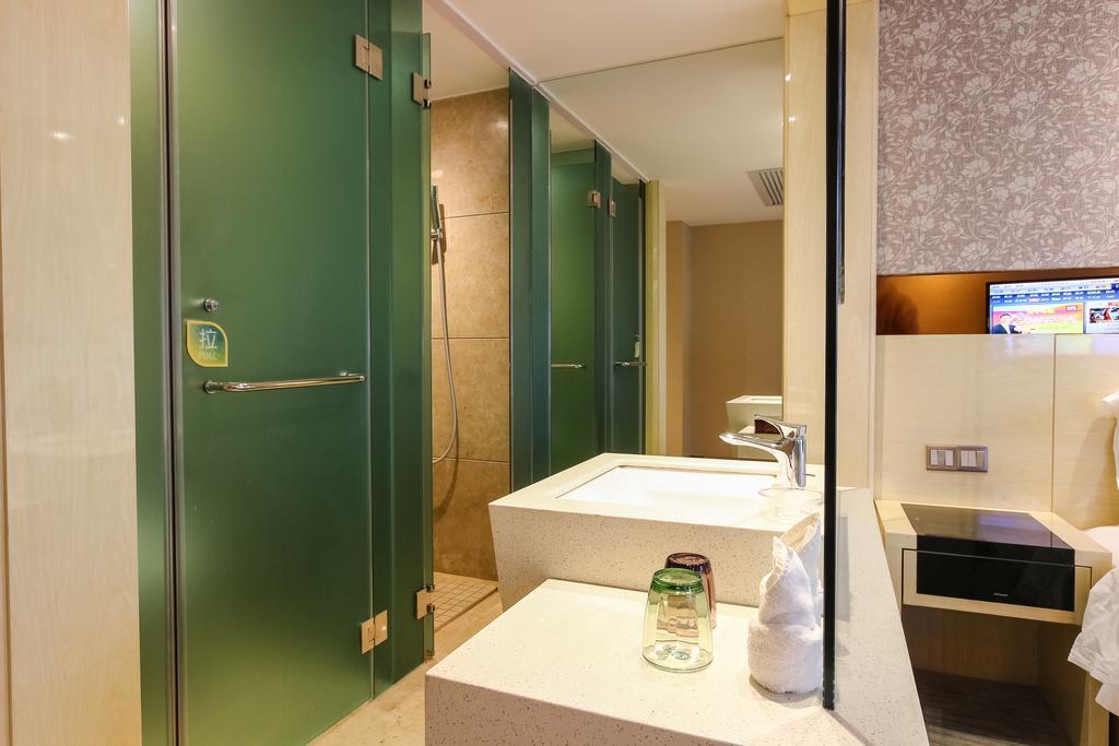 Paco Hotel Guangzhou East Railway Station Branch Екстер'єр фото