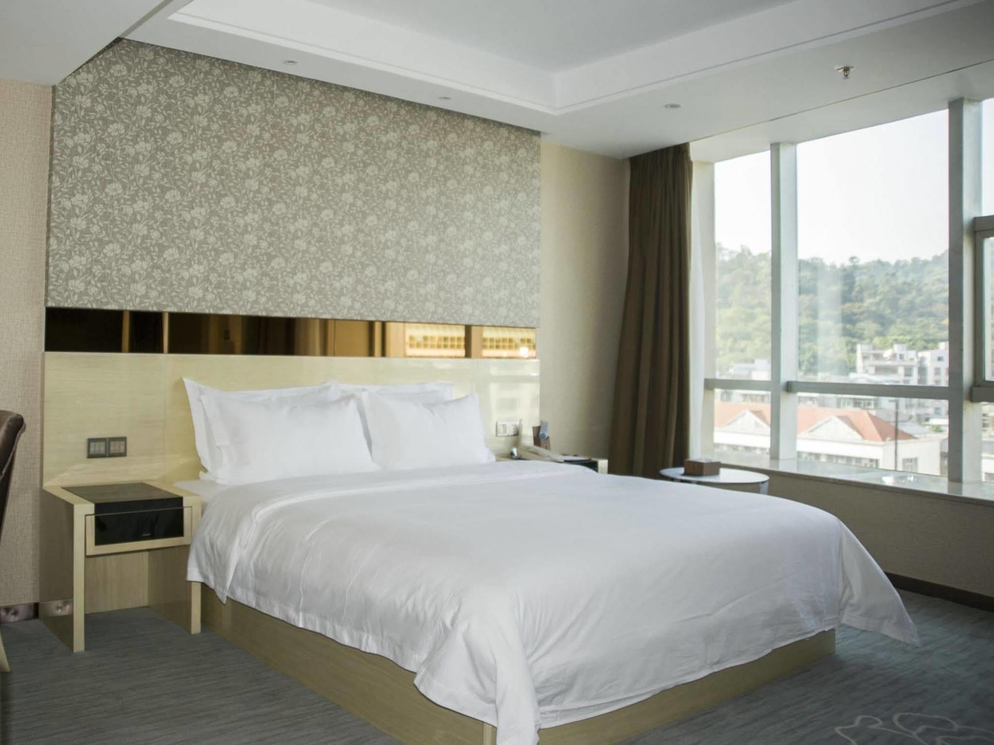 Paco Hotel Guangzhou East Railway Station Branch Екстер'єр фото